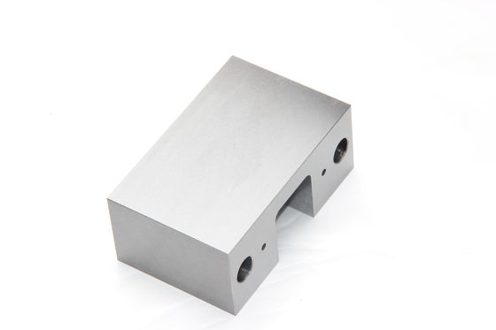 Pièces en plastique de machine de moulage par injection de précision pour industriel